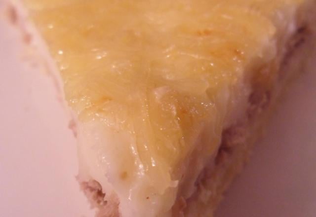 Tarte au thon, garniture à la béchamel