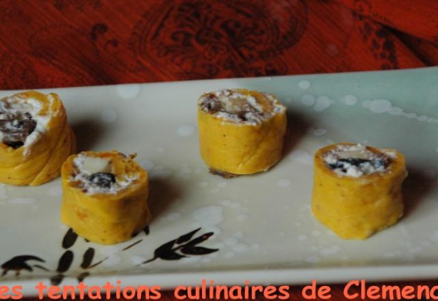 Makis de potiron, mousse de roquefort, champignons et pommes