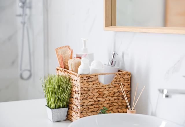 Insolite : des herbes aromatiques dans ma salle de bain