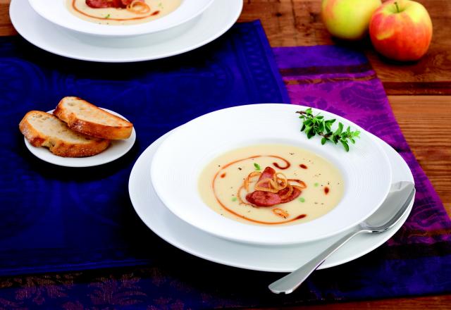 Vélouté de panais et pommes avec Kikkoman Sauce Soja