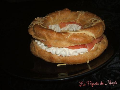 Paris-Brest au saumon fumé et Boursin Cuisine ail et fines