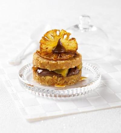 Écrasé de palets bretons, chocolat et ananas caramélisé