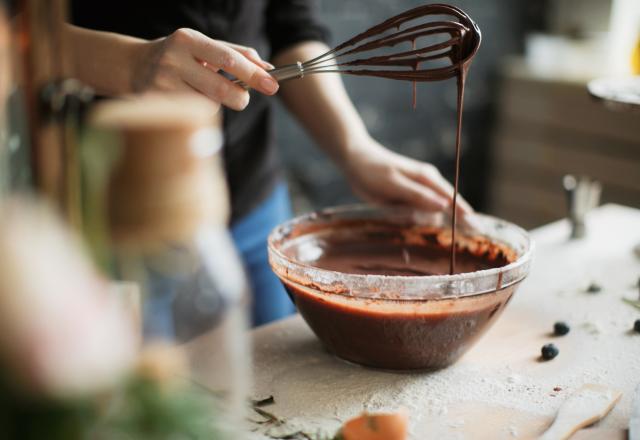 Voici pourquoi vous devriez éviter de manger de la pâte à gâteau crue !