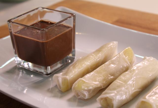 Nems chocolat, banane et fruits de la passion