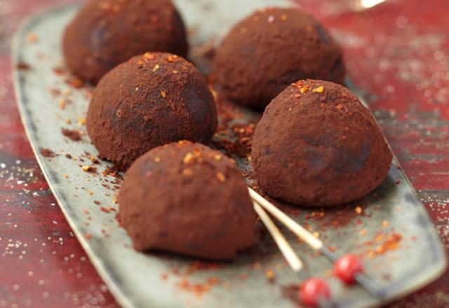 Truffes choco fraises au piment d'Espelette