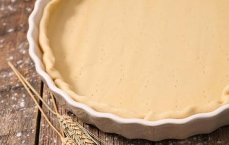 Très efficace, cet ingrédient est le secret pour donner plus de souplesse à une pâte à tarte !