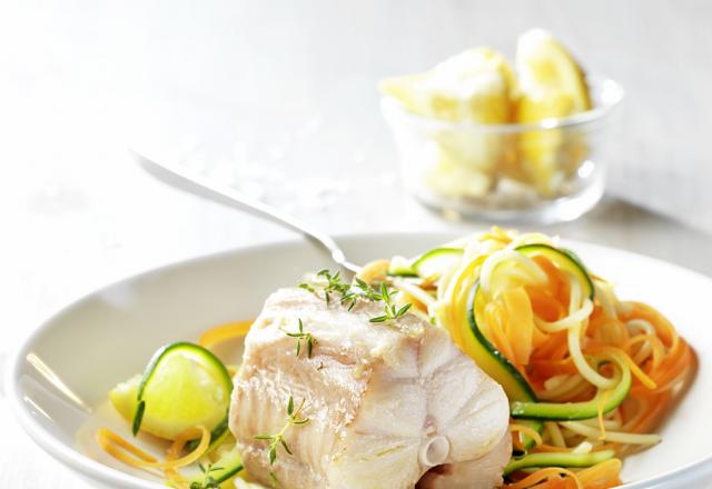 Roussette et tagliatelles de légumes sur crème citronnée