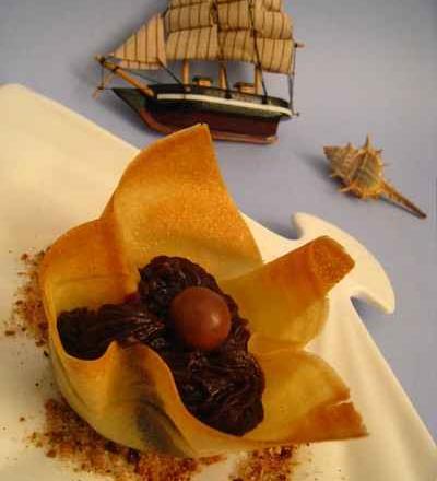 The Black pearl ou pastilla Johara au cacao, pralin et fleur de sel