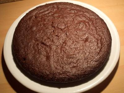 Gâteau au chocolat noir délicieusement fondant