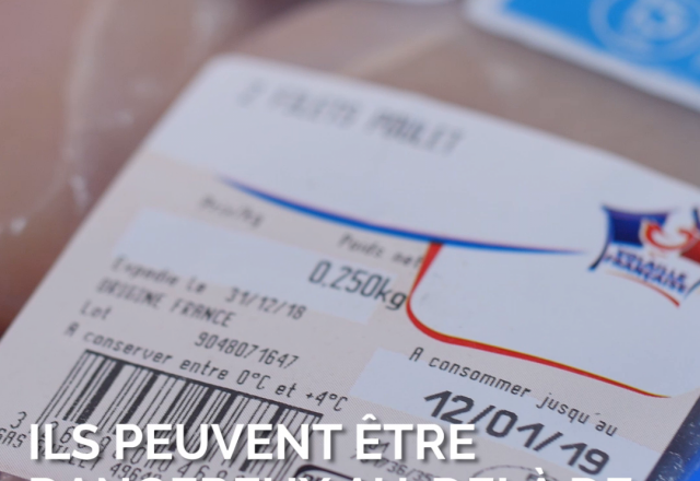 Est-ce que je peux consommer un produit sans risque après sa date de péremption ?