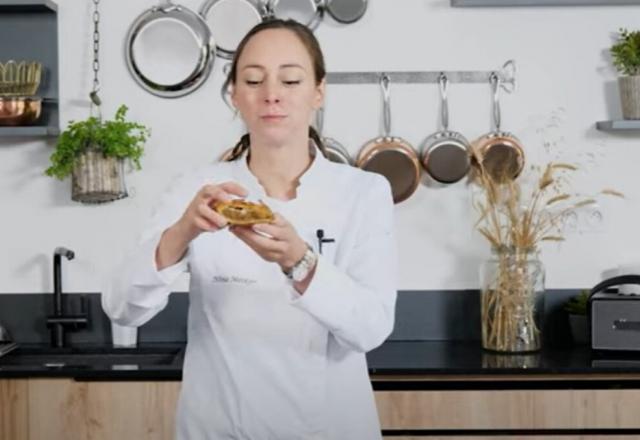 “Un feuilletage aérien, une frangipane légère” : Nina Métayer livre la recette d’une de ses incroyables galettes des rois !