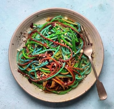 Devenez le héros de vos enfants avec les Rainbow Spaghetti