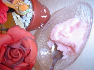 Sorbet au litchi et à la rose