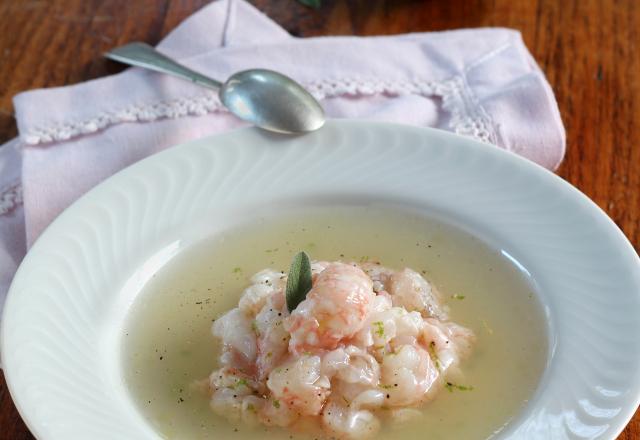 Tartare de langoustines, langoustines vapeur et bouillon au gingembre