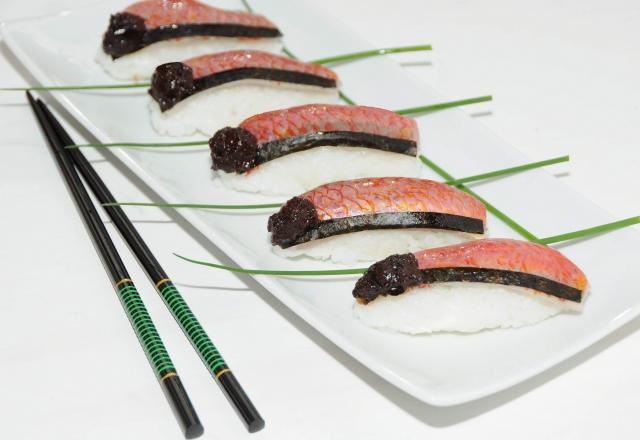 Nigiri sushis au rouget et à la tapenade