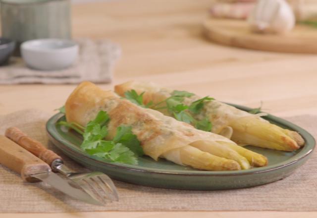 Asperges des Sables des Landes IGP en feuilles de brick et fromage aux herbes