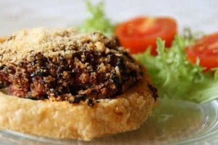 Tartelettes à la ratatouille et crumble de tomates séchées