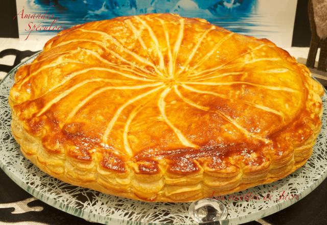 Galette des rois à la crème d'amandes et spéculoos