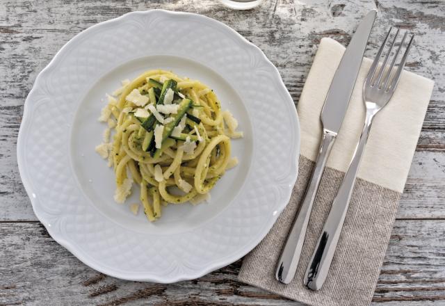 Carbonara aux courgettes : notre délicieuse recette pour en profiter une dernière fois avant la fin de la saison