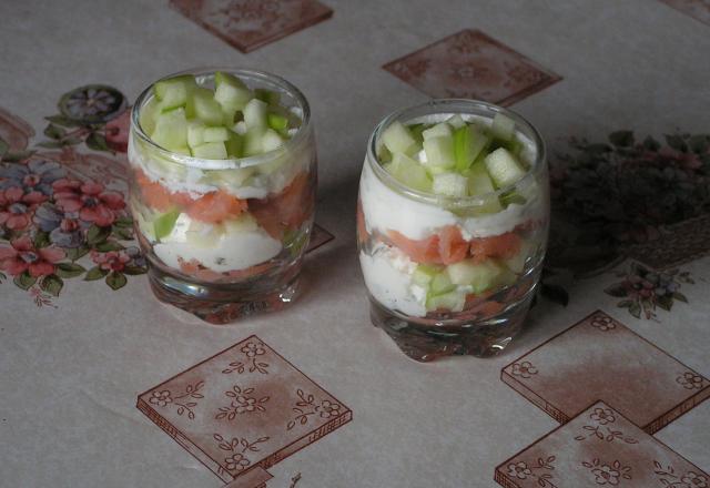 Verrines apéritives au saumon et chèvre frais