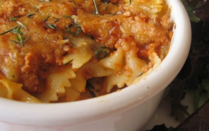 Gratin de pâtes bolognaise à l'agneau et au chèvre