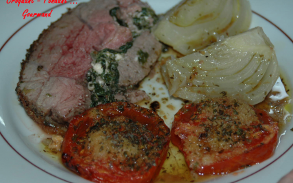 Gigot d'agneau farci en croûte d'herbes