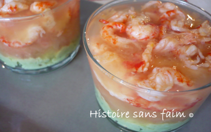 Verrine avocat, pamplemousse et écrevisses et gelée d'agrumes