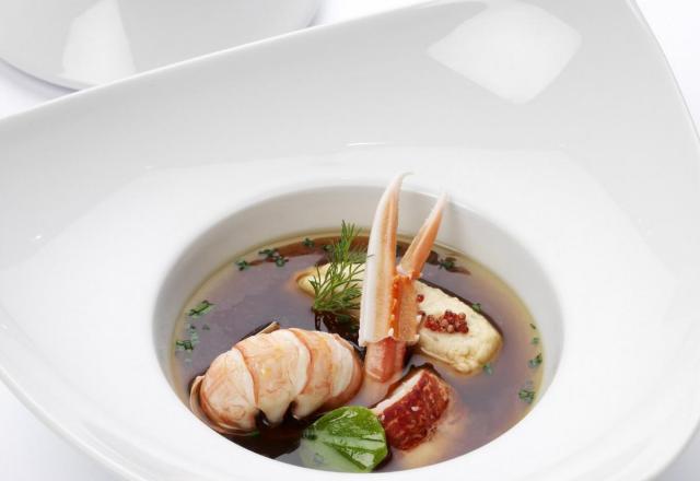 Consommé glacé de crustacés et langoustines