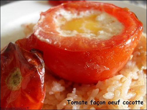 Tomate farcie à l'œuf, façon cocotte