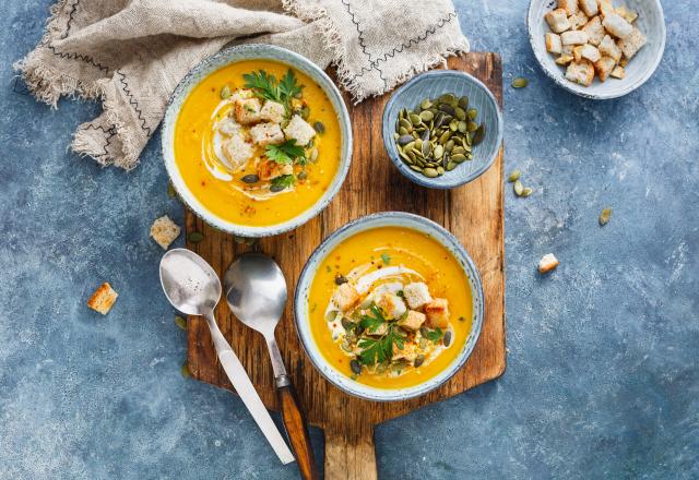 Velouté de carottes aux poireaux et au curry doux