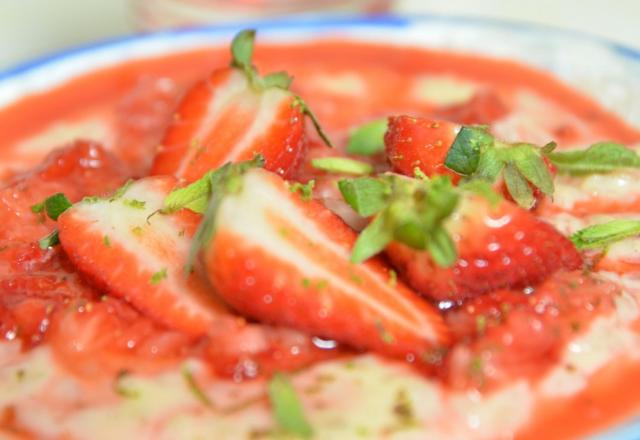 Riz au lait, fraises granitées au citron vert