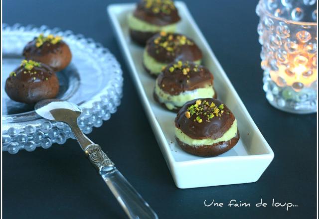 Choco choux garnis de glace pistache