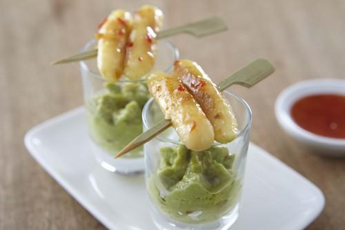 Verrine de guacamole et quenelle poêlée à l'aigre doux