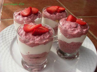 Verrines de tiramisu aux fraises rapides