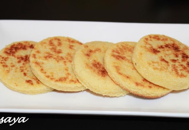 Mini harcha ou galette marocaine à la semoule