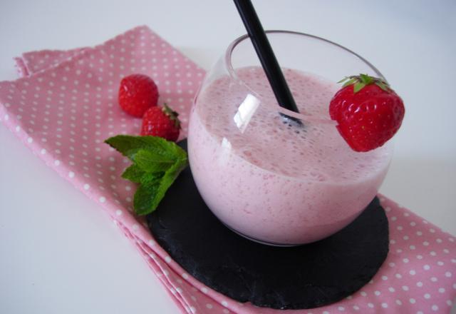 Smoothie lacté aux fraises