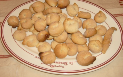 Petits gâteaux au vin blanc