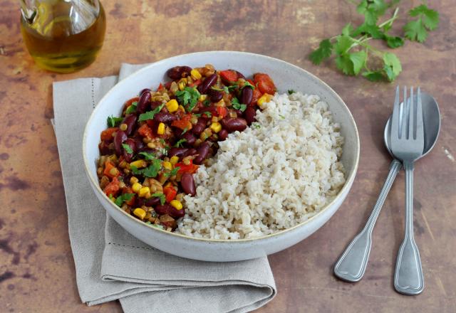 Chili végétarien au riz complet