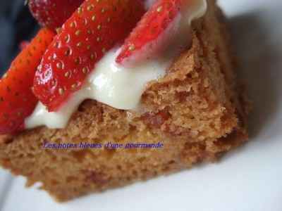 Tiramisu aux fraises et sablés bretons aux fraises deshydratées