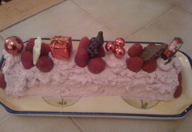 Bûche de Noël façon bavaroise aux fruits rouges