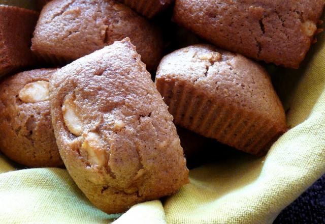 Moelleux au cola, chocolat blanc et noix de Macadamia