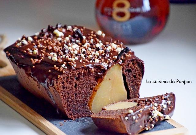 Gâteau au chocolat et poires entières