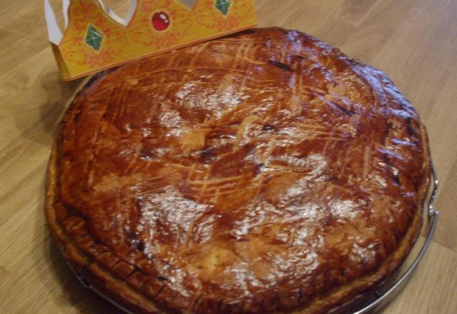 Galette des rois chocolat, noix de coco et poire