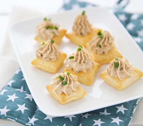 Pavé de tofu feuilleté et crème de truffe