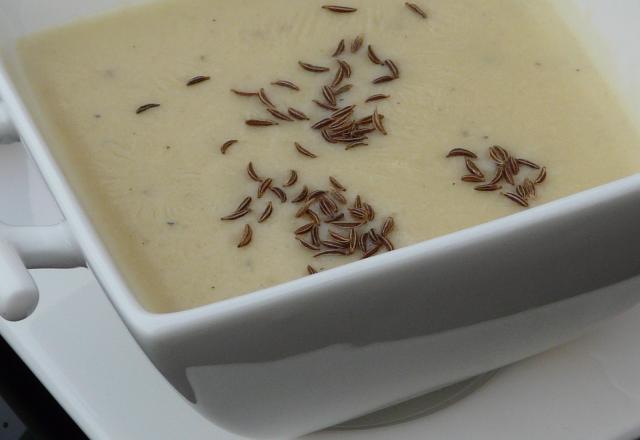 Velouté d'oignons au munster