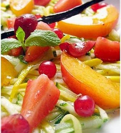 Minestrone aux deux courgettes et fruits de saison