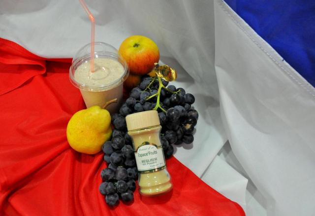 Smoothie pomme, poire, raisin