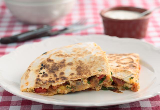 Quesadilla au poulet et légumes