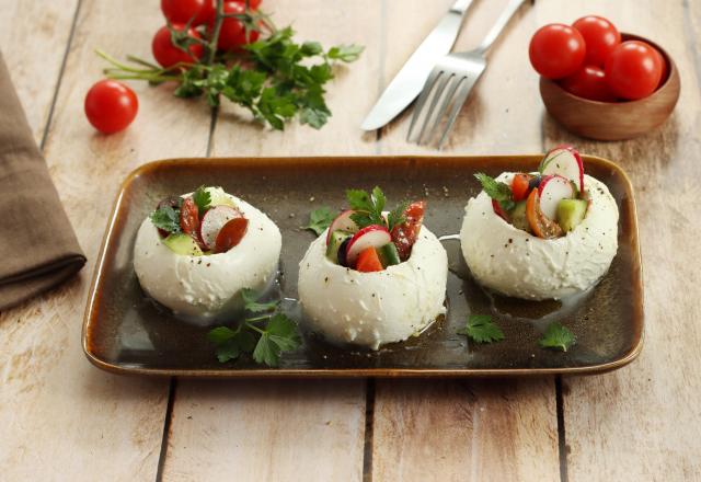 Mozzarella di bufala farcie aux crudités