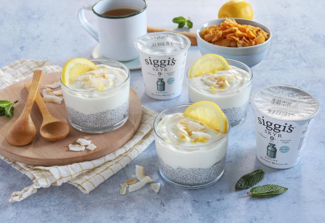 Pudding de chia au skyr, coco et zeste de citron